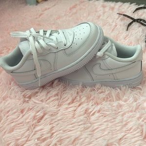 Childrens Nike Airforce 1- Never Worn